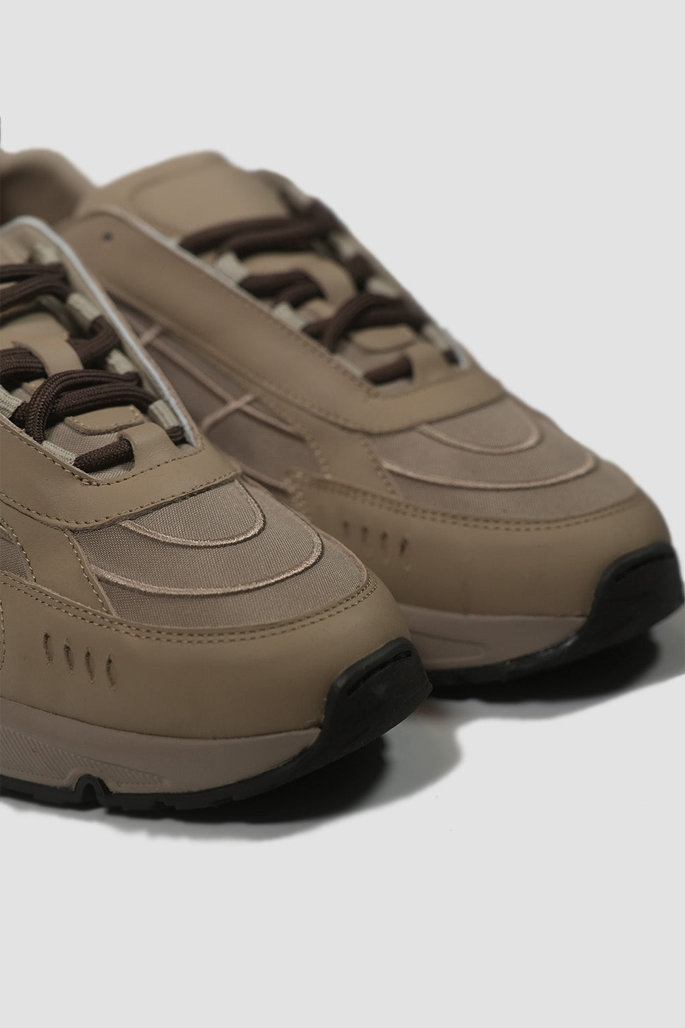 Cream Apex Soul Sneakers
