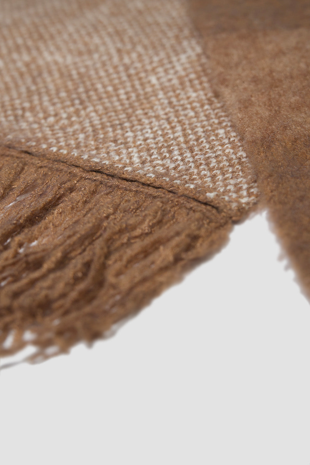 Plaid_Fringe_Scarf_Brown